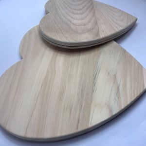 Heart shaped slotted pine base for basket bottoms