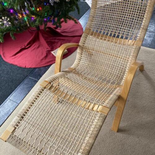 Scott Broe Lounger / binding cane